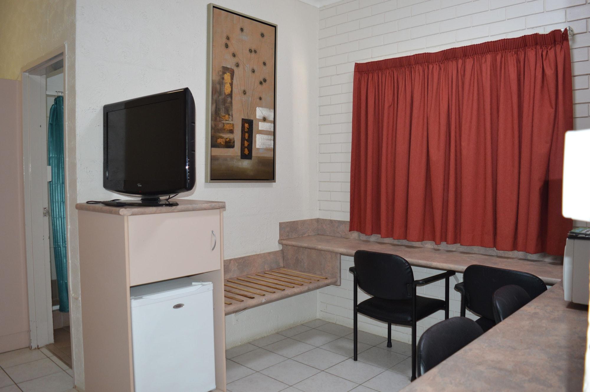 Mid City Motor Inn Gladstone Extérieur photo