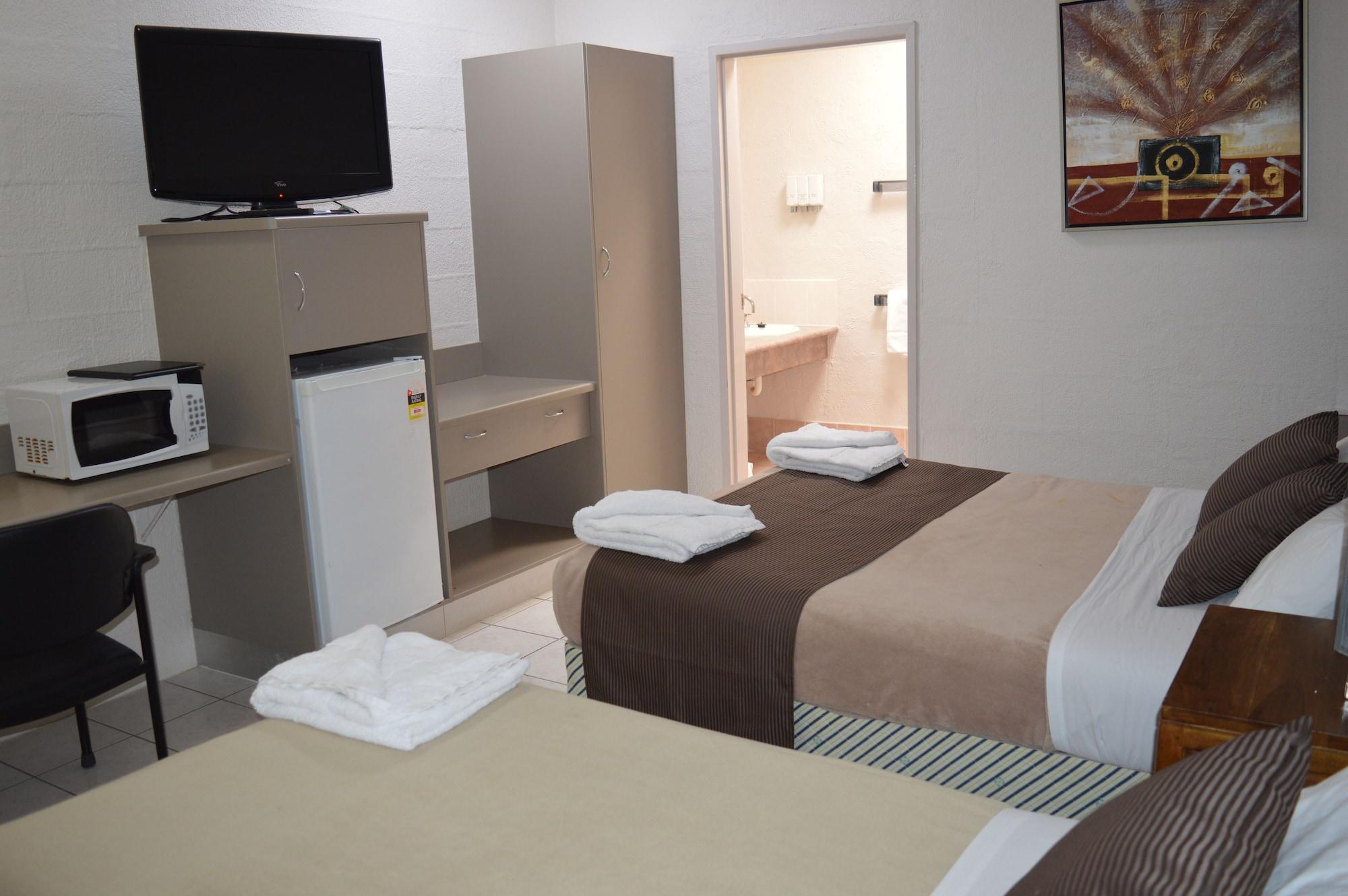 Mid City Motor Inn Gladstone Extérieur photo